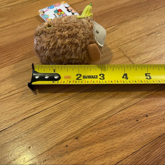 BNWT Disney Tsum Tsum Piglet in Monkey Costume - Picture 6 of 7